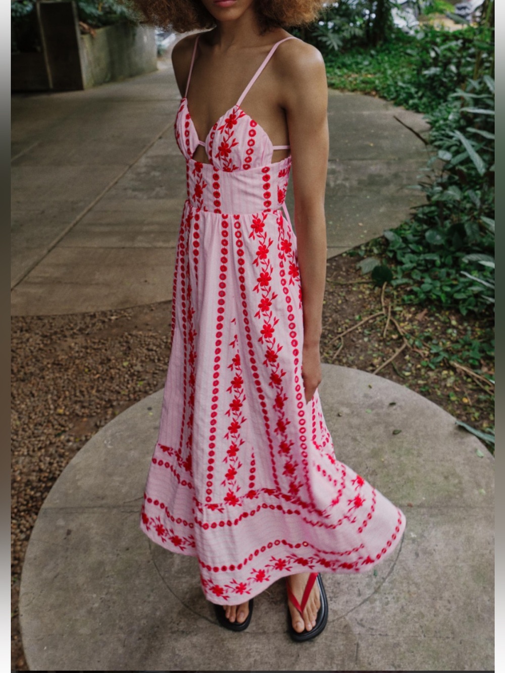 🆕 ZARA ✨ HTF blogger fashion fav pink red eyelet embroidered dress | Sz M